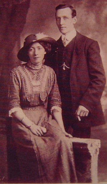 Albert Harry SOLE and Blanche Gertrude SCANLAN (1887-1978) [in 1910]
