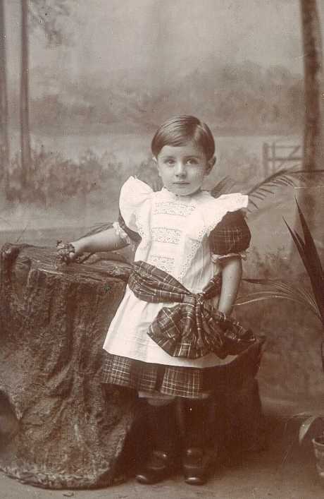 Henry Thomas Soale aged 4 in 1914